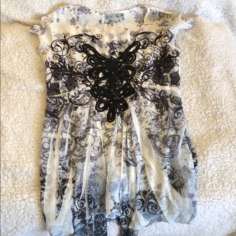 beautiful short sleeve blouse
